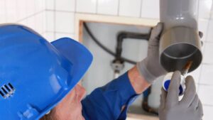 reparar tuberías en comunidad de vecinos